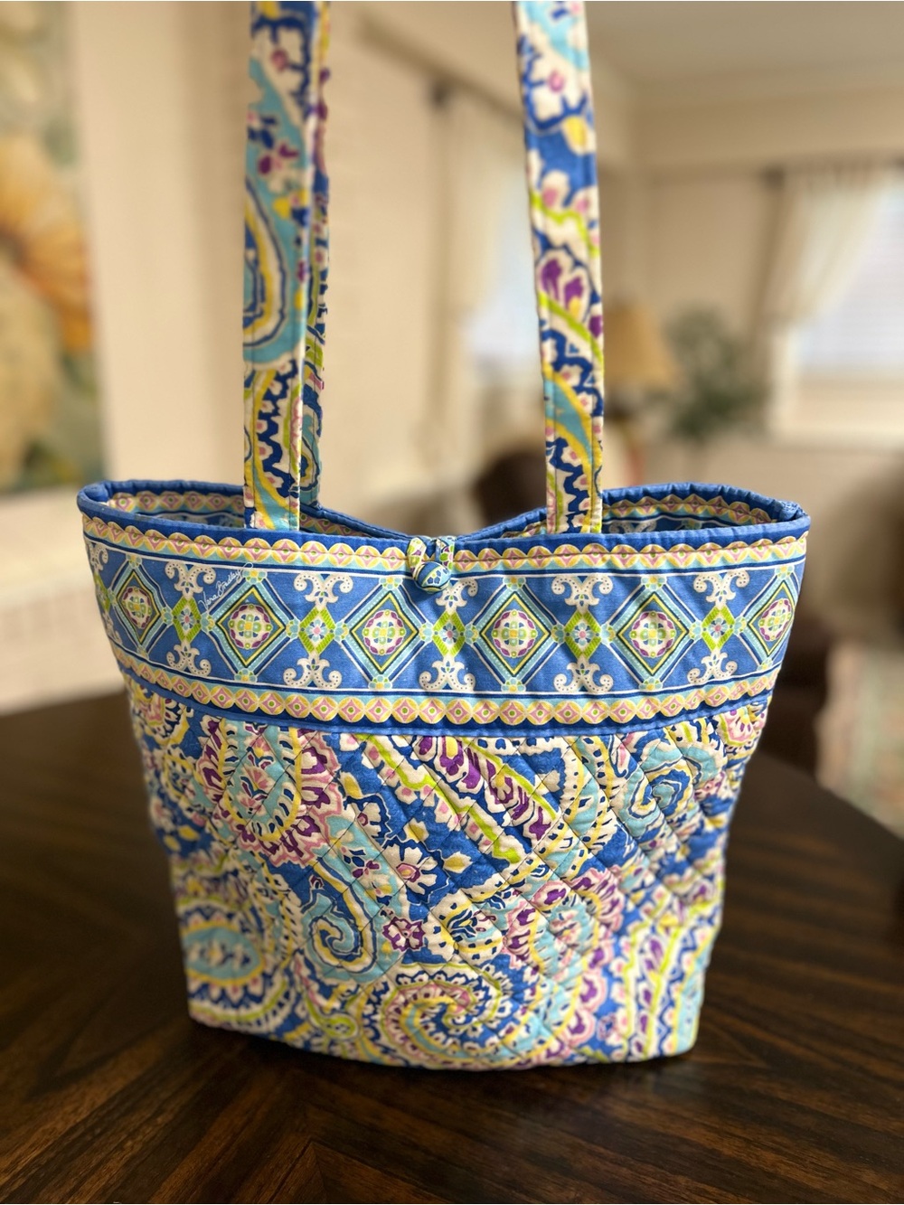 VERA BRADLEY Blue Capri pattern quilted tote